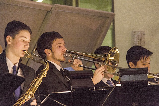 Bellevue Jazz Ensemble students