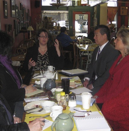 Kim Arellano speaks to the Valley’s Small-Medium Business Networking Group about understanding the human dynamic and how it can help them in the business world. She has plans to speak again about how people who procrastinate can get ‘unstuck’ and organized.