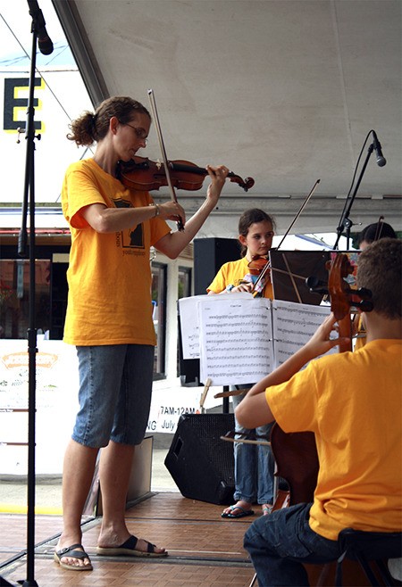 North Bend Block Party: Youth orchestra shares the sound of real strings