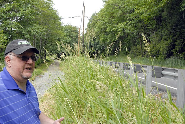 King County staffer Robert Nunnenkamp discusses the Sinnema Quaale construction project that has closed the Snoqualmie Valley Trail between Stillwater and Duvall