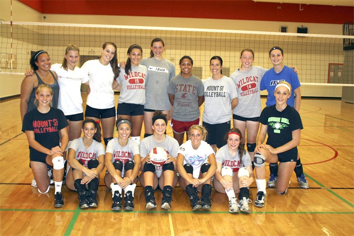 The 2011 Mount Si volleyball team are