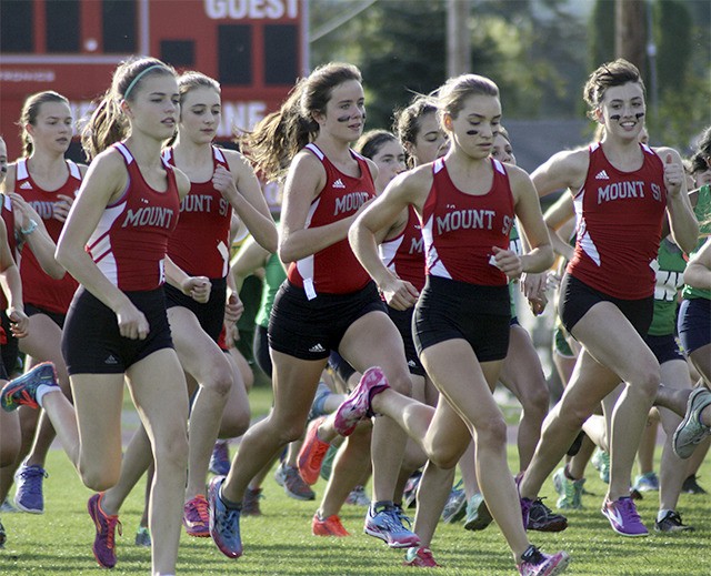 Mount Si's varsity girls started strong on Wednesday during the cross country meet at Mount Si High School. They took the top five spots in the meet.