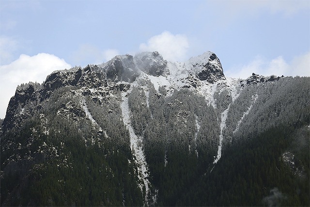 Mount Si sporting a fresh dusting of snow April 2.