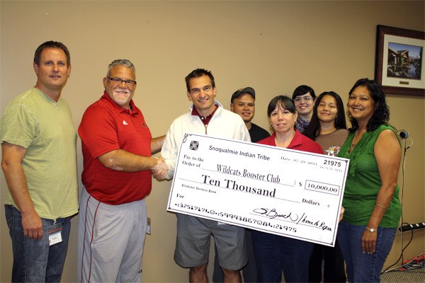 Snoqualmie Tribe's $10,000 donation helps Mount Si sports