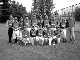 The Sno-Valley Hurricanes U-13 Pony League baseball team includes