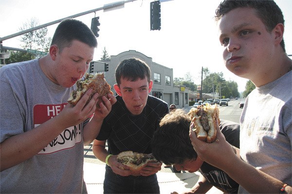 North Bend Block Party | Get your fill at Twede’s burger eating contest