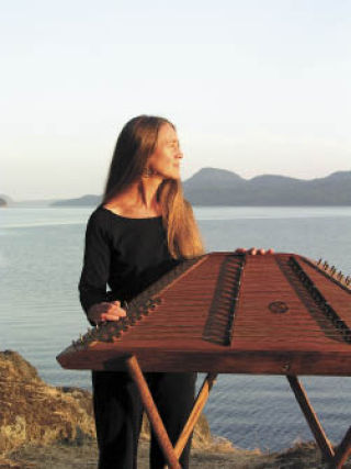 Washington musician and storyteller Carolyn Cruso brings her blend of instruments and styles to Isadora’s Books and Cafe this month. Cruso seeks to bring the audience into rapport with her music.