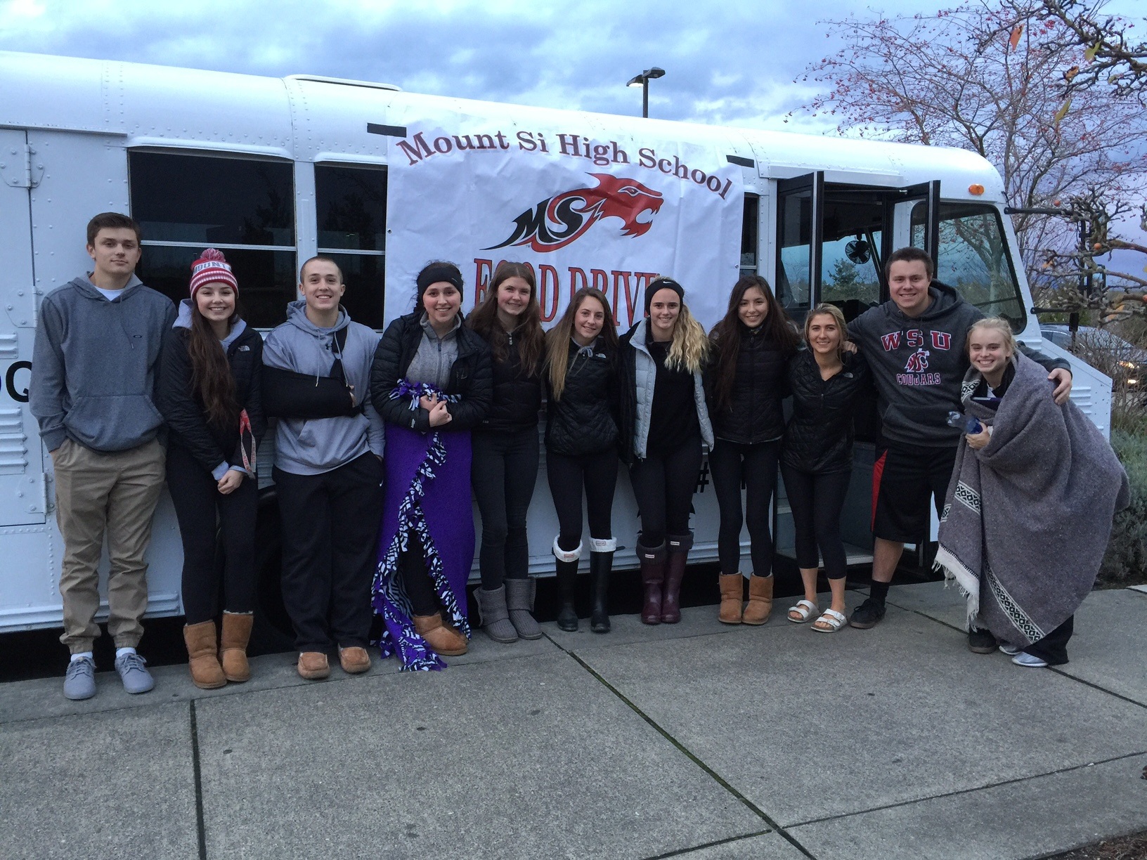 Mount Si students held their first “Fill the Truck” event at the Snoqualmie Ridge IGA.                                Courtesy Photo