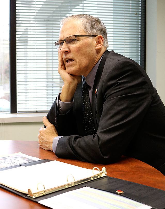 Governor Jay Inslee visited the Bellevue Reporter office Friday for a frank discussion with Sound Publishing editors and reporters on the new legislative session, and on his priorities for this term. Matt Phelps Photo