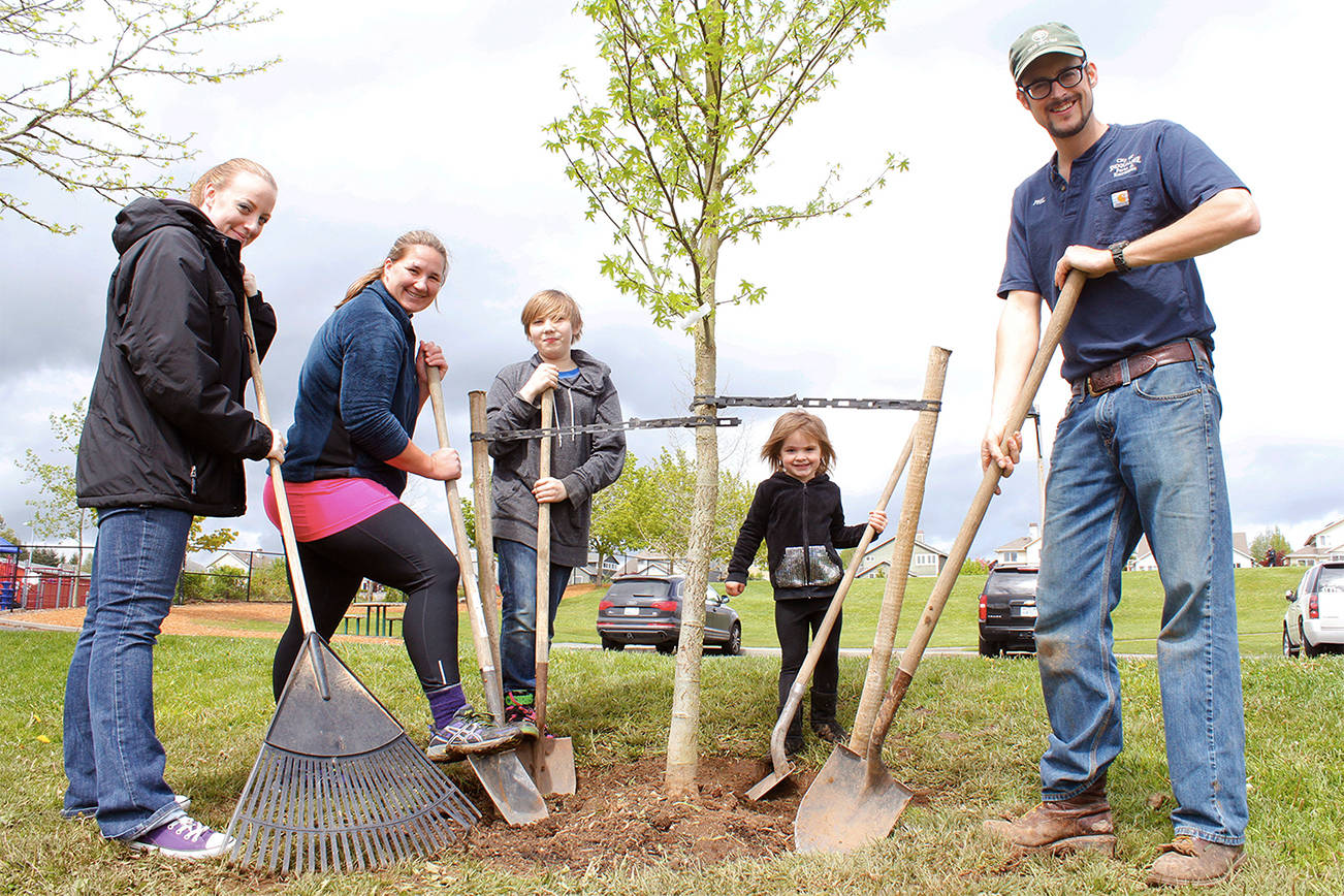 Snoqualmie hosts combined Arbor Day, Earth Day celebration Saturday