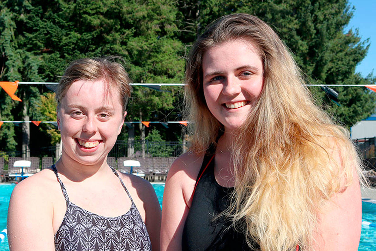Mount Si swim and dive team girls are ready to compete | Fall Sports Update