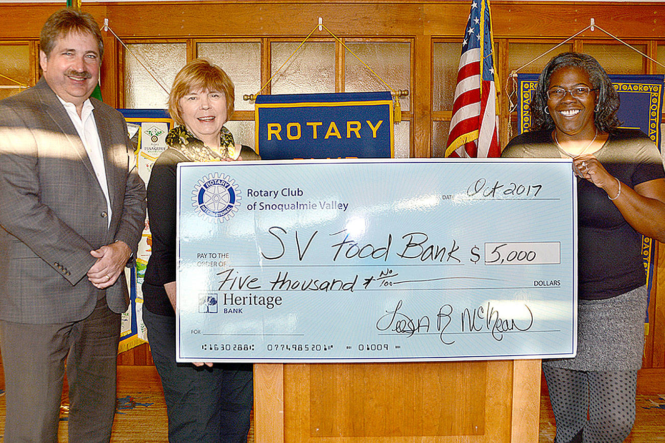 Snoqualmie Valley Rotary donates $10,000 to fight local hunger