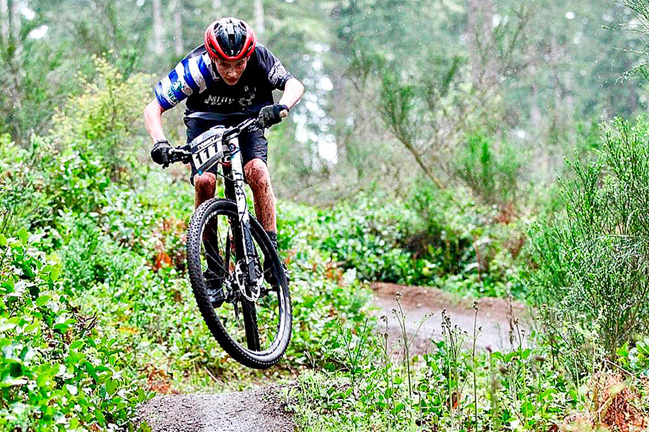 Good, muddy fun: Mountain biking club celebrates big season, recruits for next year