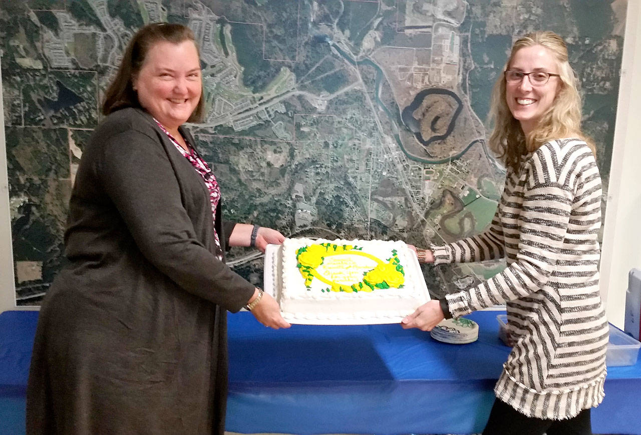 Snoqualmie honors outgoing City Councilwomen, Kathi Prewitt and Heather Munden