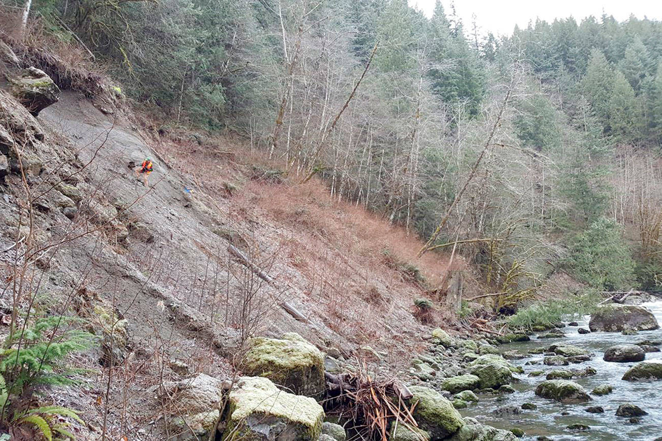 Snoqualmie declares emergency, acts to prevent further landslide damage to city water source