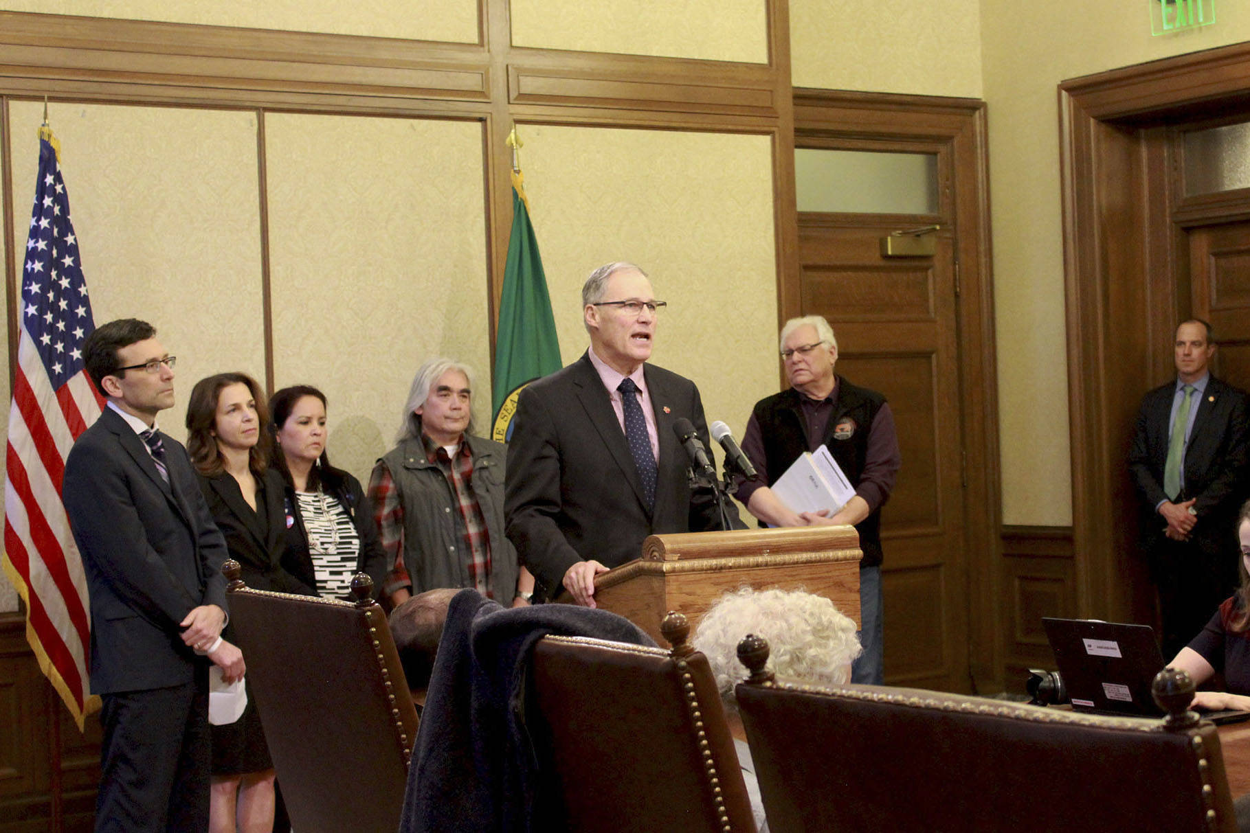 Inslee pushes back against offshore drilling in Washington