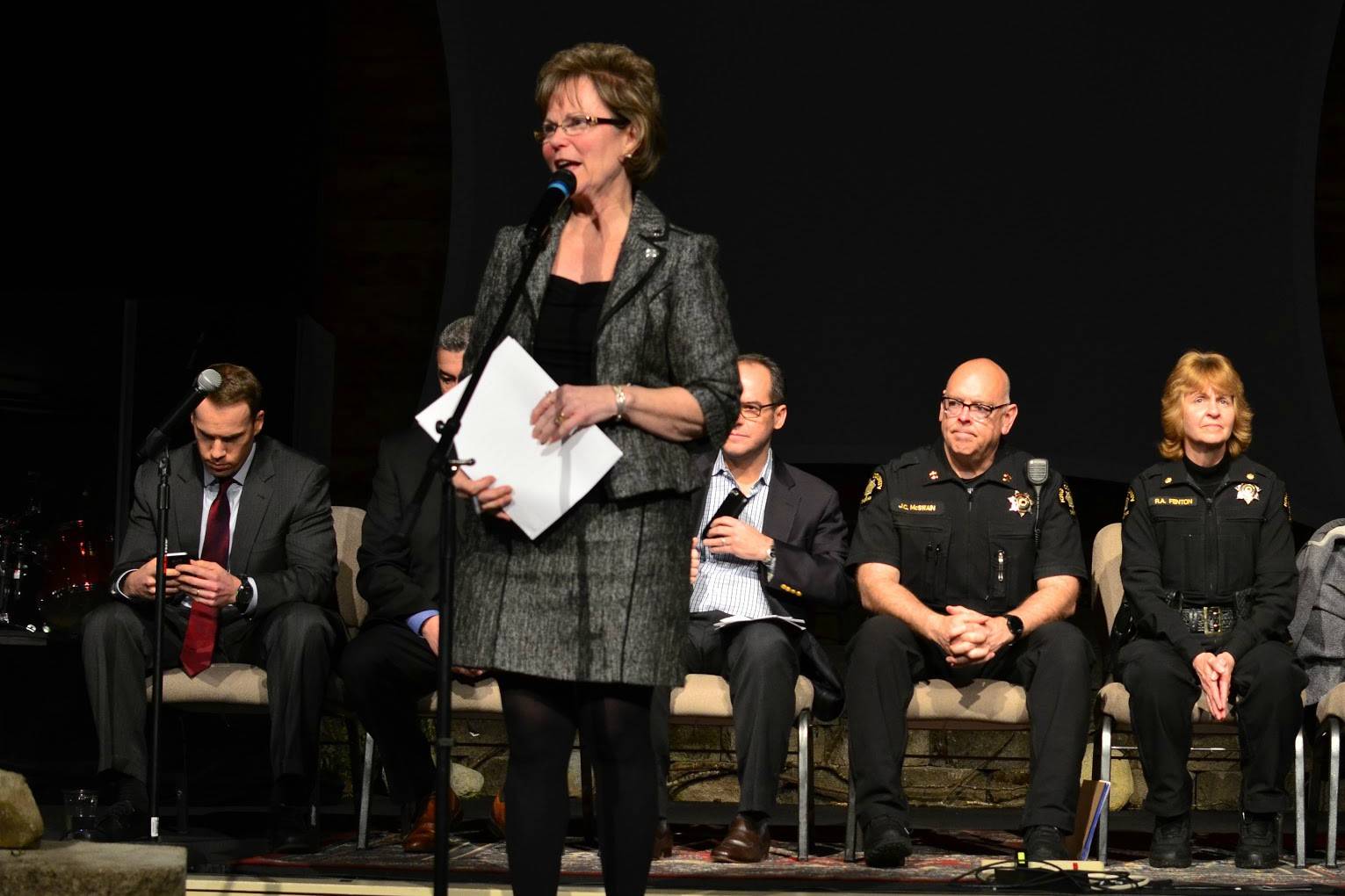 King County Councilmember Kathy Lambert leads the discussion at the opioid event on Monday night. Photo by Josh Kelety