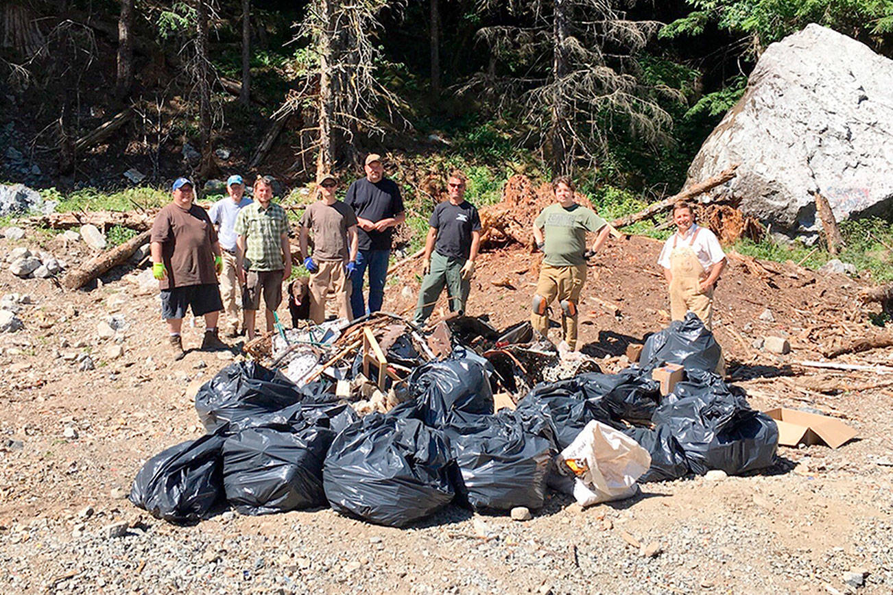 Group gathers 950 pounds of garbage along North Fork