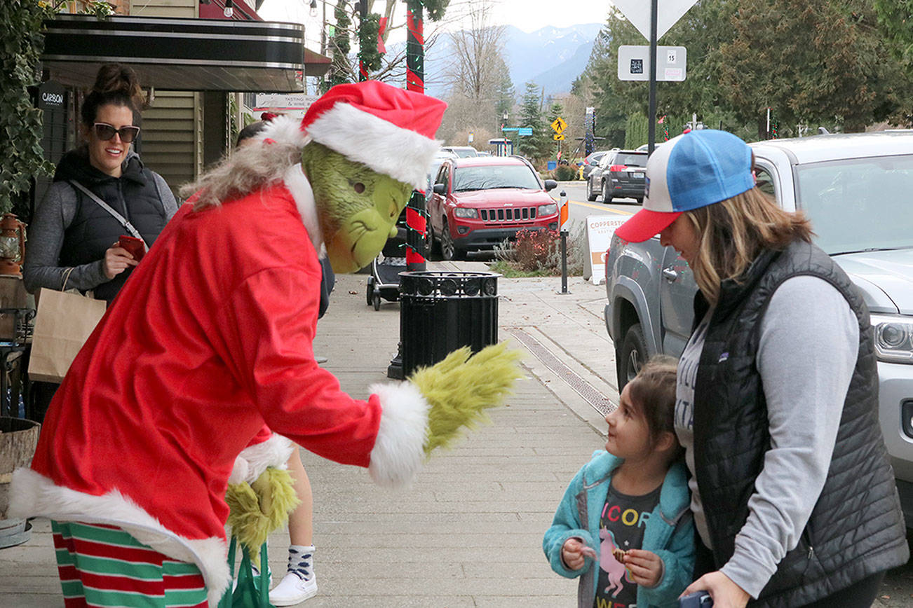 Snoqualmie businesses bring together community with Christmas themed events
