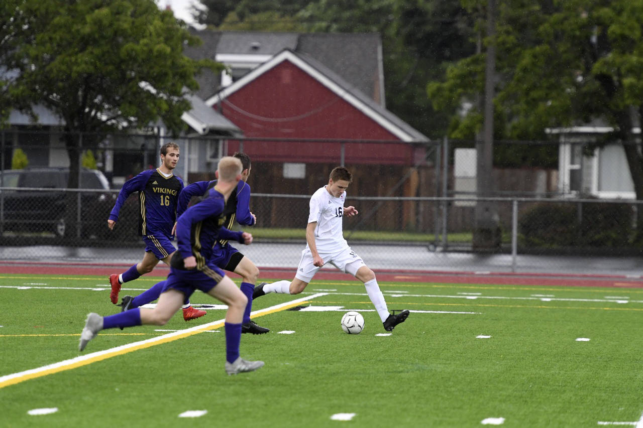 Mount Si Wildcats sophomore forward Sully Smith carries the ball up the field before scoring a goal against the Puyallup Vikings in the 4A state soccer championship game on May 26. Puyallup defeated Mount Si 2-1 in the contest. The Wildcats finished the 2019 season with an overall record of 17-3. Photo courtesy of Calder Productions