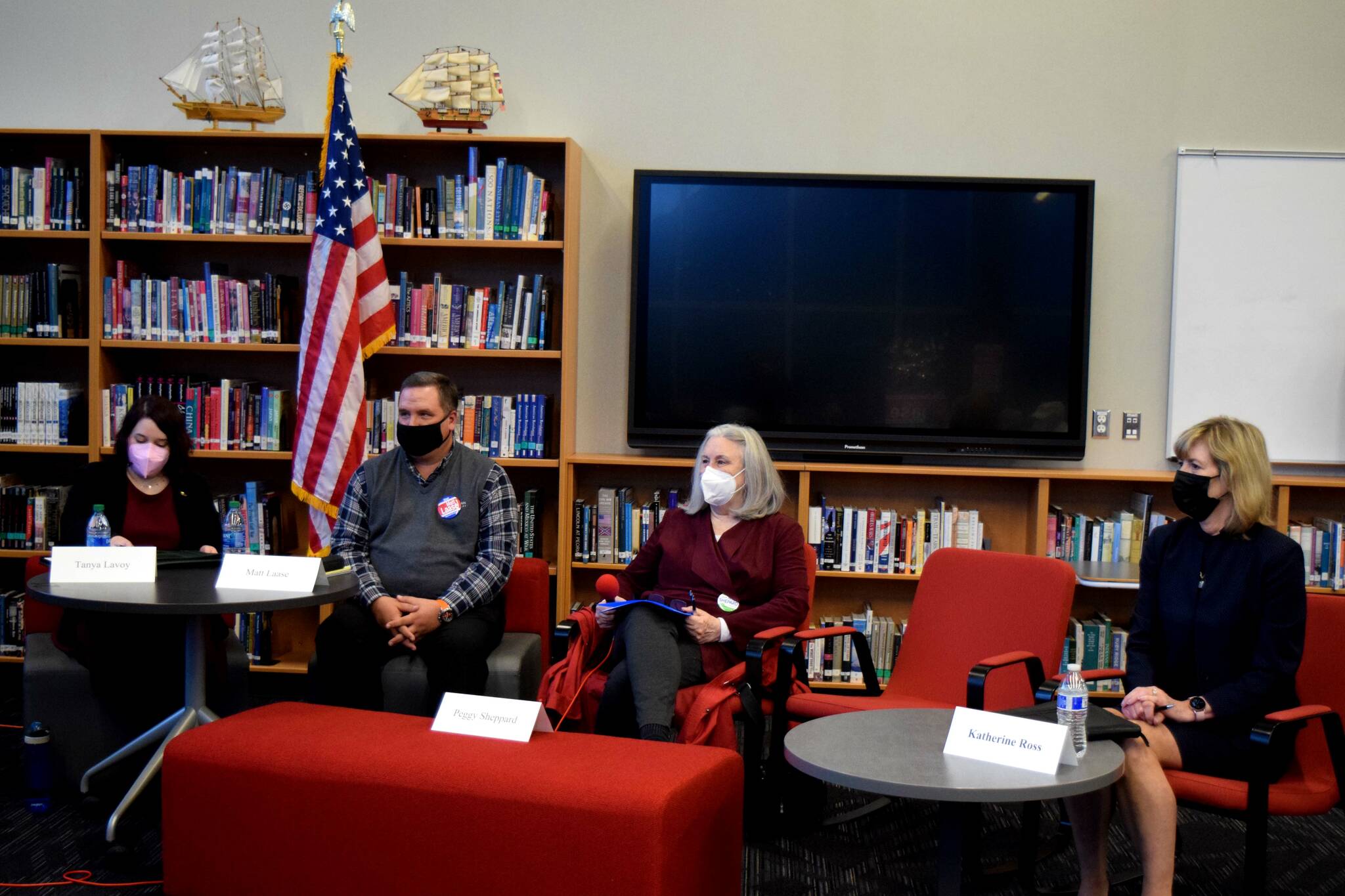 Snoqualmie mayor and city council candidates at the Snoqualmie Valley Chamber of Commerce candidate forum. From left: Council candidates Tanya Lavoy and Matt Laase. Mayor candidates: Peggy Shepard and Katherine Ross. Photo by Conor Wilson/Valley Record