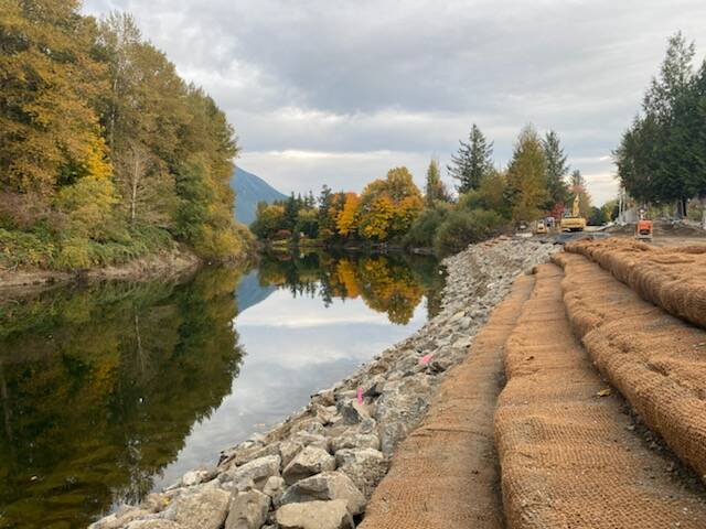 William Shaw/Valley Record
The new Snoqualmie River revetment, at the corner of Park Avenue and River Street, in December.