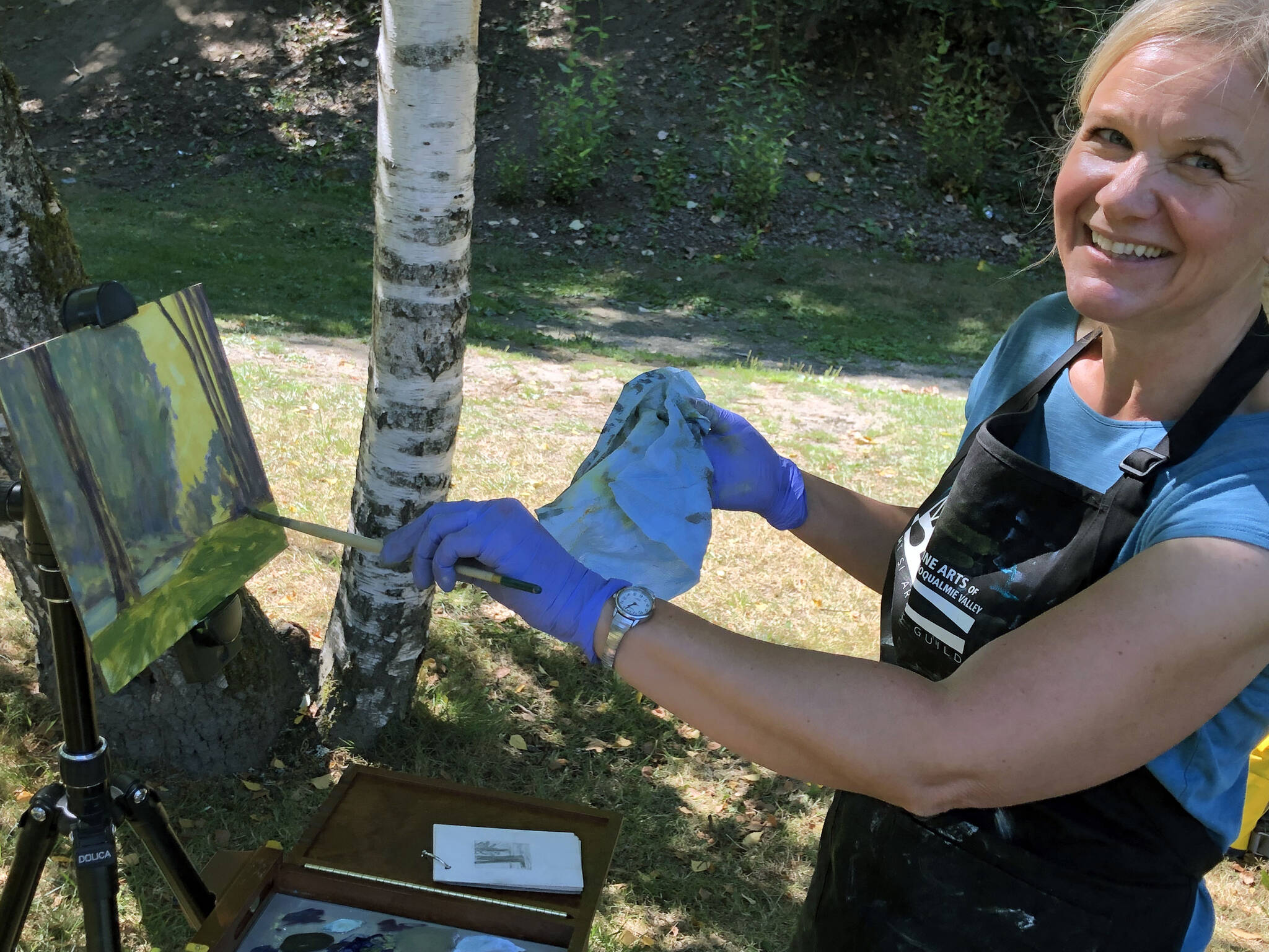Local artist Britt Greenland paints Aug. 28 at Sandy Cove Park. File photo by Andy Hobbs/Valley Record.