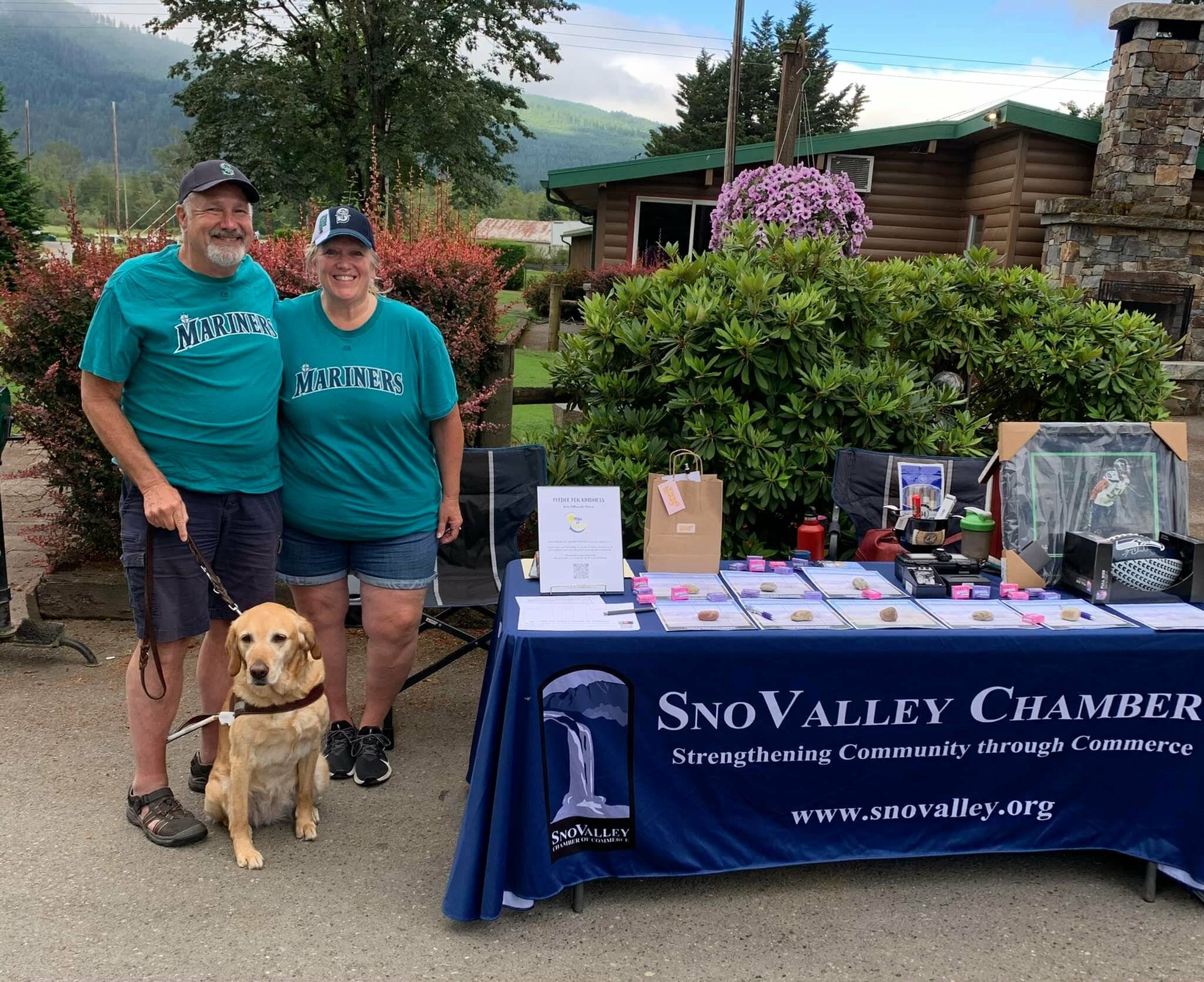 Clark and Karrie Roberts of Ultimate Vision. Photo courtesy of the SnoValley Chamber of Commerce.