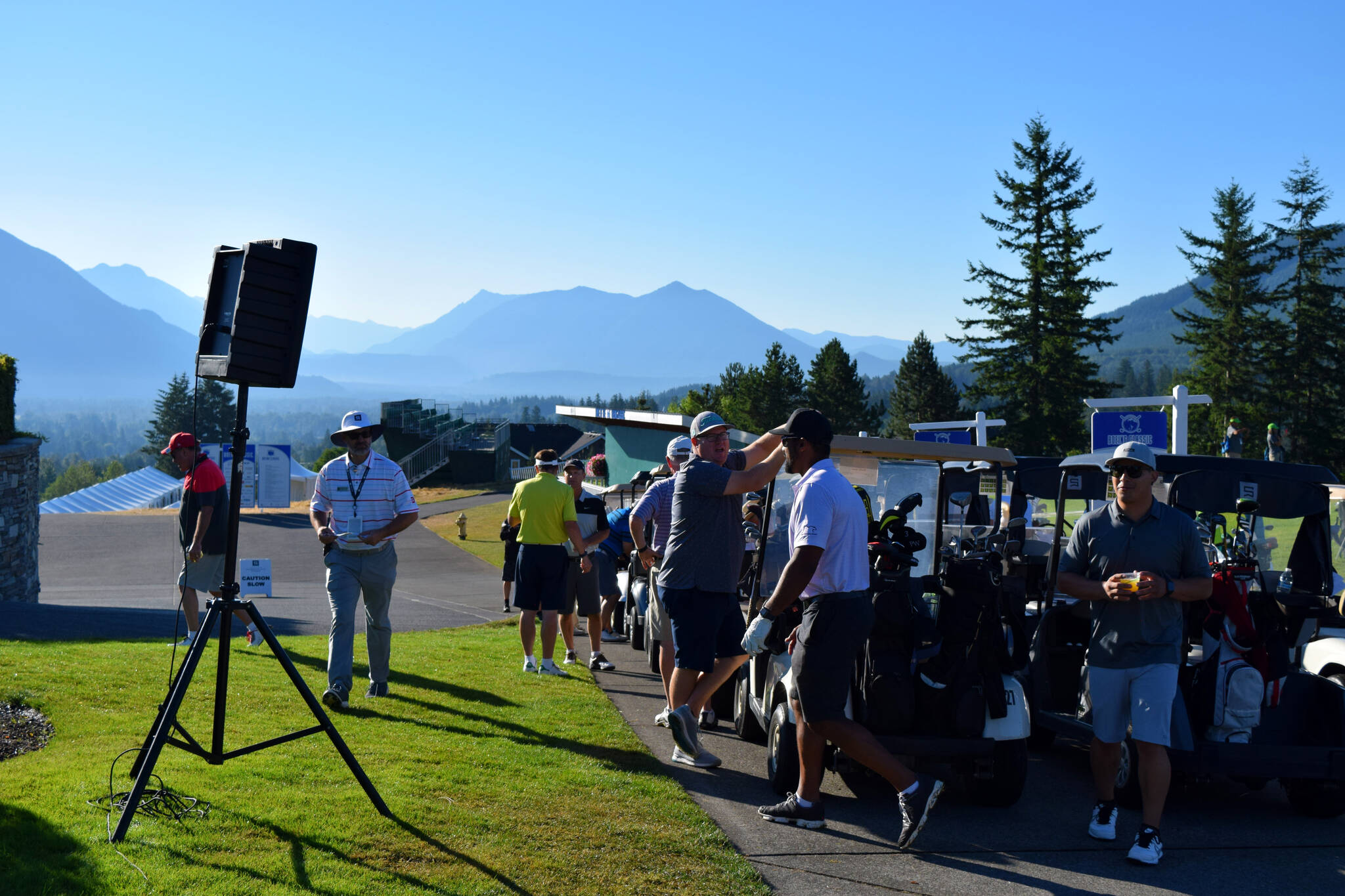 Golfers get ready for the Seahawks Rumble at the The Ridge charity fundraiser on Aug. 8. Photo by Conor Wilson/Valley Record