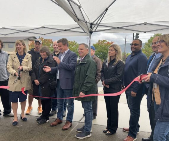 Mayor Katherine Ross, the Snoqualmie City Council, Sen. Mark Mullet and 5th Legislative District Reps. Lisa Callan and Bill Ramos gather to cut a ribbon signifying the completion of the Snoqualmie Parkway Rehabilitation Project. This project aimed to repave the northeast and southwest Snoqualmie Parkway lanes as well as tend to street lighting, ramps, striping and traffic signal systems throughout the 3.5-mile long roadway and other related right-of-way assets. The parkway rehabilitation project is funded entirely by the state dollars awarded to the city by the 2022 Move Ahead Washington Transportation Package. In attendance from left to right: Jolyon Johnson, Katherine Ross, Ethan Benson (back), Lisa Callan, James Mayhew (back), Mark Mullet, Bill Ramos, Bryan Holloway (back), Cara Christensen, Louis Washington and Rob Wotton.
Photo by Cameron Sires/Sound Publishing