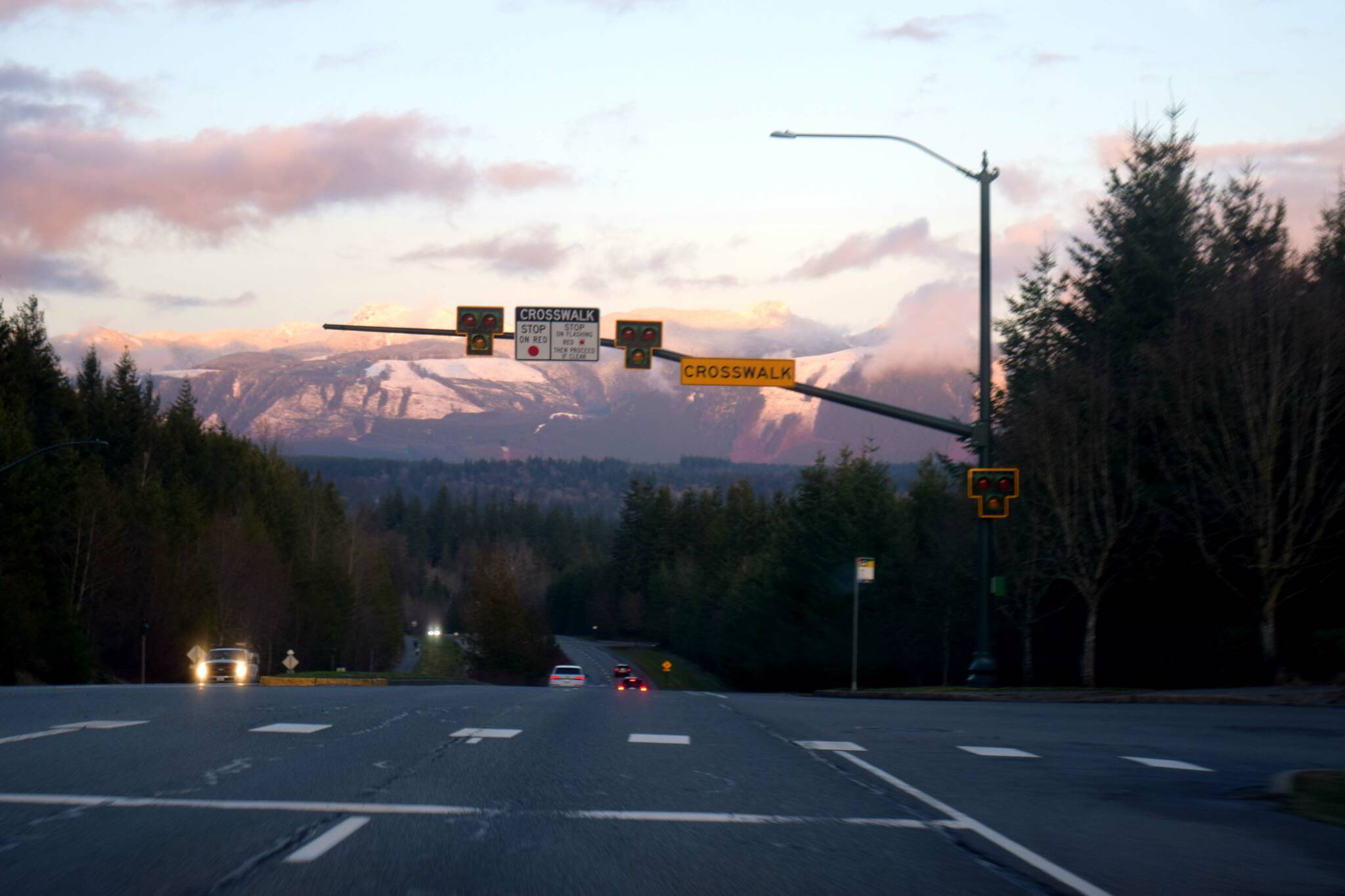 A sunset from the north end of the Snoqualmie Parkway. Photo by Conor Wilson/Valley Record.