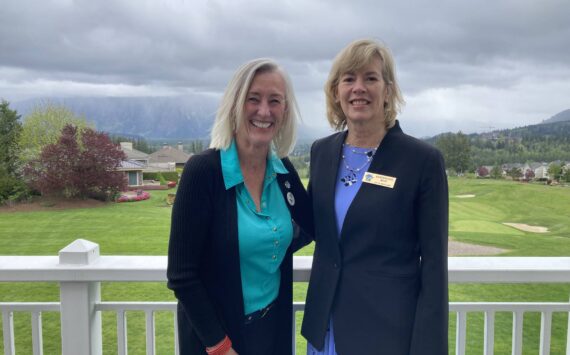 North Bend Mayor Mary Miller (left) and Snoqualmie Mayor Katherine Ross (right). Photo by Mallory Kruml/Valley Record