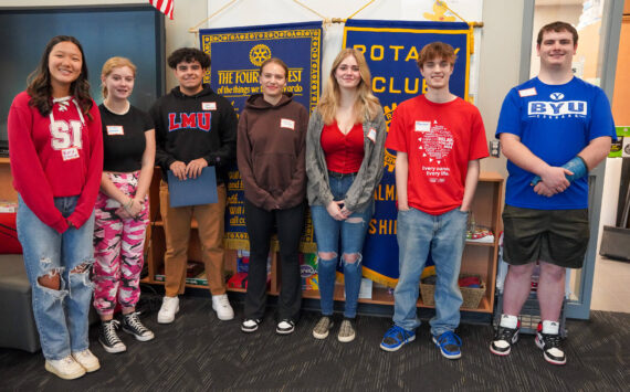 Seven Mount Si High School seniors recently honored for their community and school service by Rotary Club of Snoqualmie Valley. Photo courtesy of the Snoqualmie Valley School District