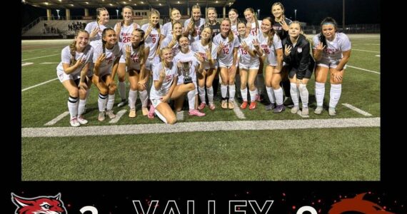 Photo courtesy of <a href="https://www.facebook.com/MountSiGirlsSoccer" target="_blank">Mount Si High School Girls Soccer Facebook page </a>