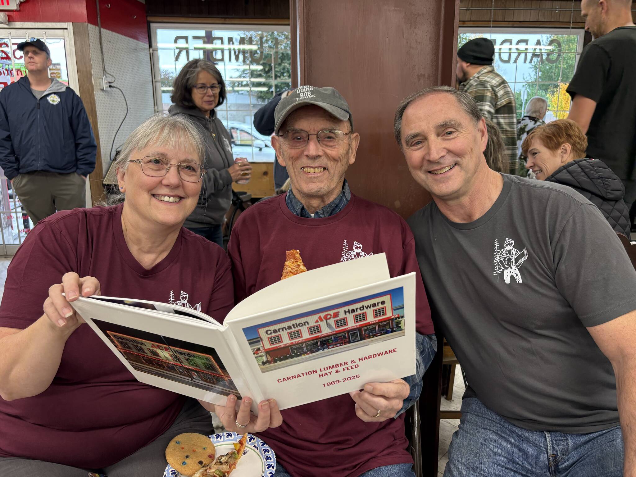 Bob Cox Sr. in the middle, with Ron on the right and his sister Kitty on the left.