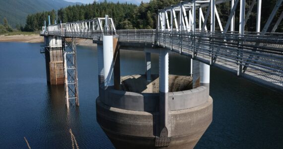 The South Fork Tolt River dam’s overflow structure, used to release water if the reservoir gets too high, Sept. 22, 2025. (Grace Gorenflo/Valley Record)