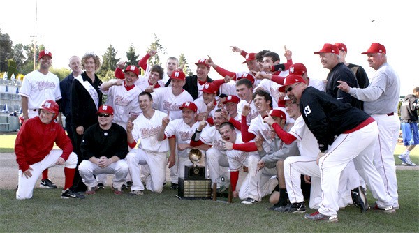 Baseball Poker Tournament helps Wildcat champions