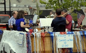 Members of the Sno Valley Winds group