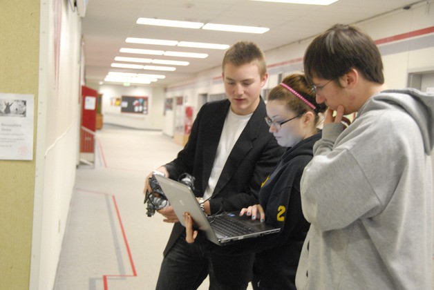 Robotics teammates Randy Knox