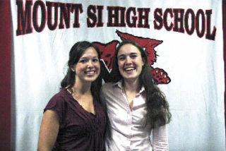 Mount Si salutatorian Gillian Kenagy and valedictorian Emily Woolley love learning and have a knack for time management. They graduate with their class this Friday.
