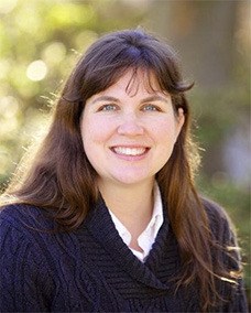 Essie Hicks of Issaquah has announced her candidacy for Washington's 5th District Representative