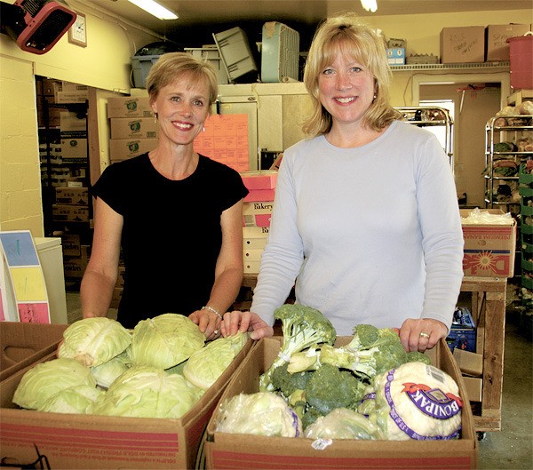 Gaining recognition for their work with the Mount Si Helping Hand Food Bank