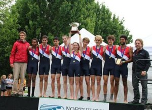 Left: Men’s Varsity 8+ team
