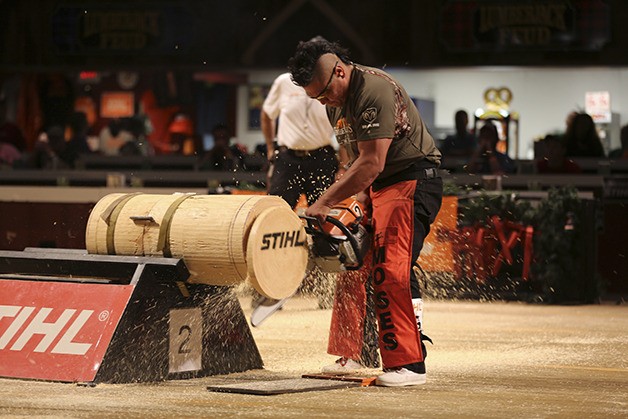 Performing in the stock saw event