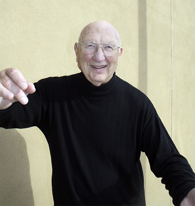 North Bend bandleader Harley Brumbaugh leads the Snoqualmie Valley Historical Museum's second annual singalong