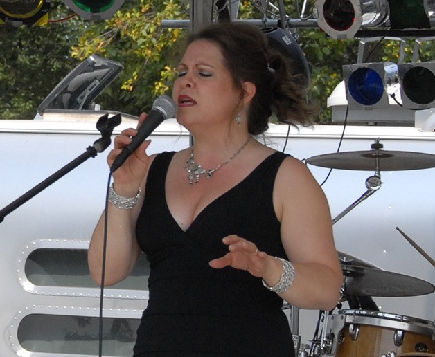 Susanna Fuller with the Cascade Jazz Trio