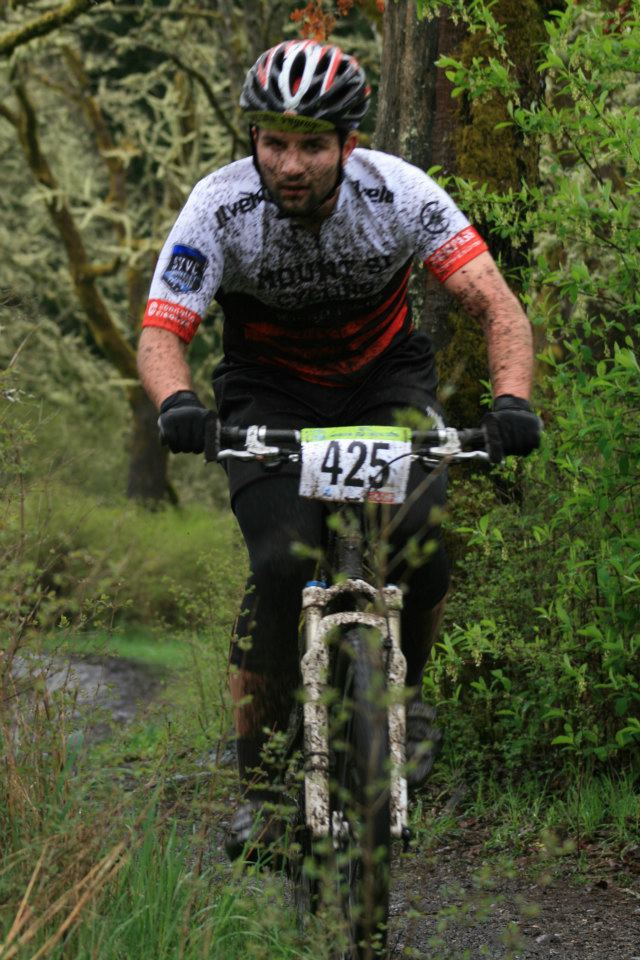 Mount Si's mountain bike team racks up competition hardware