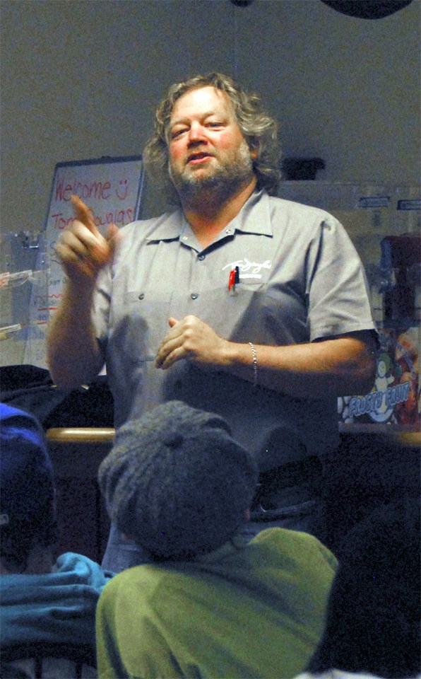 Chef and restaurateur Tom Douglas gave an informal talk about his career and fielded many questions from students about everything from restaurant recommendations to career advice.