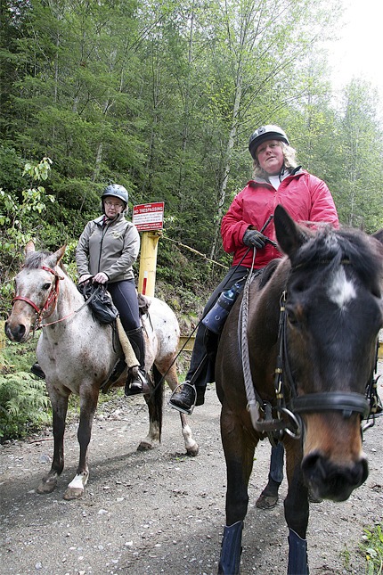 Riders Jennifer LeBlanc of Monroe