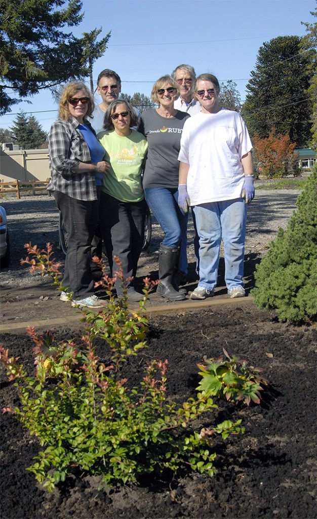 Members of the Snoqualmie Valley Garden Club